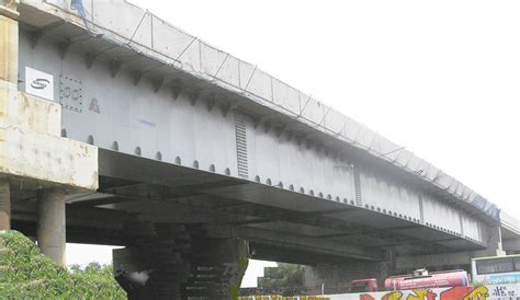 3 web steel box girder|steel box girder design example.